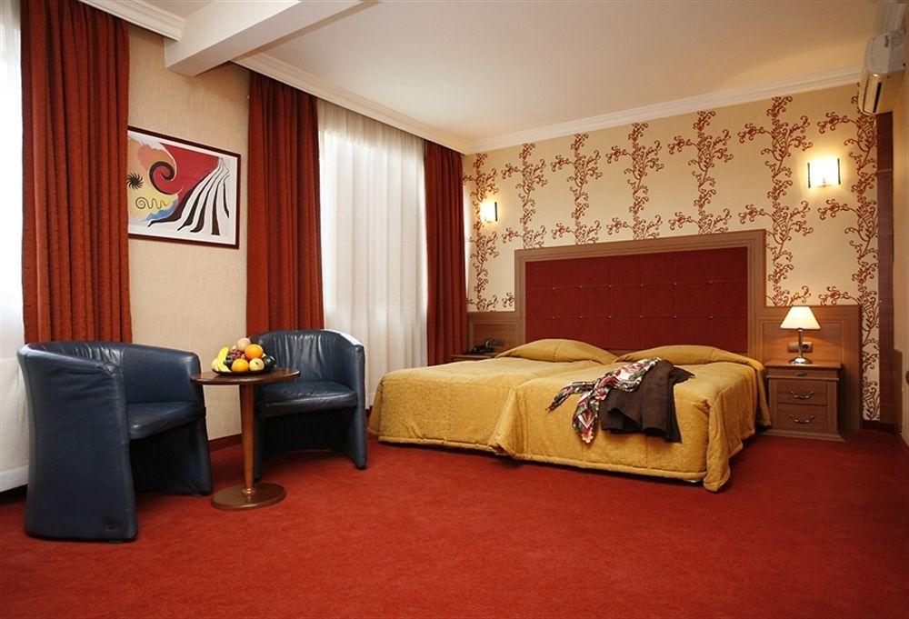 بلوفديف Bulgaria Star Hotel الغرفة الصورة